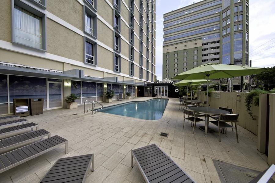 Hotel Courtyard By Marriott San Juan Miramar Exterior foto